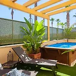Polo Royale Waterfront Luxury - 3 Terraces And Pool アパート