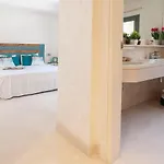 アパート Polo Royale Waterfront Luxury - 3 Terraces And Pool ソトグランデ
