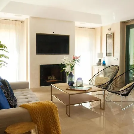 Polo Royale Waterfront Luxury - 3 Terraces And Pool شقة سوتوغراندِ